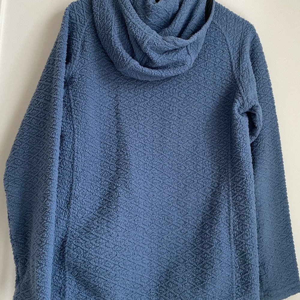 Patagonia Diamond Capra Hoodie Fleece in Woolly Blue - Picture 3 of 4
